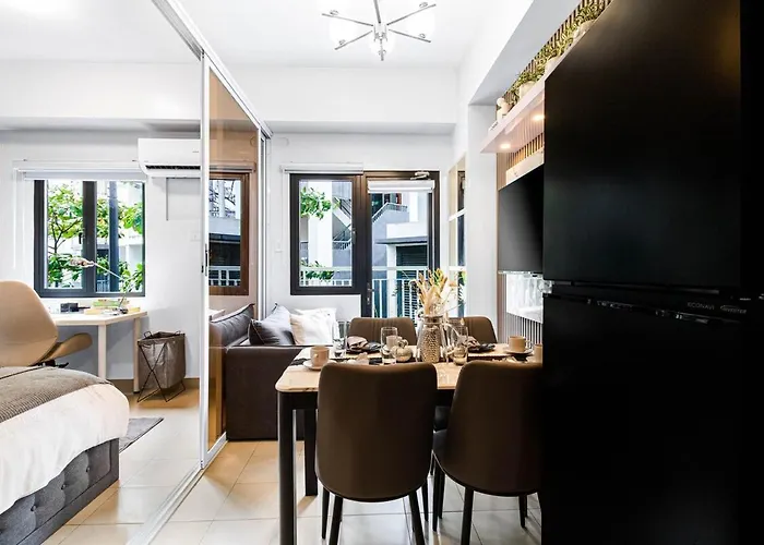 The Travelers & Staycation Holiday home